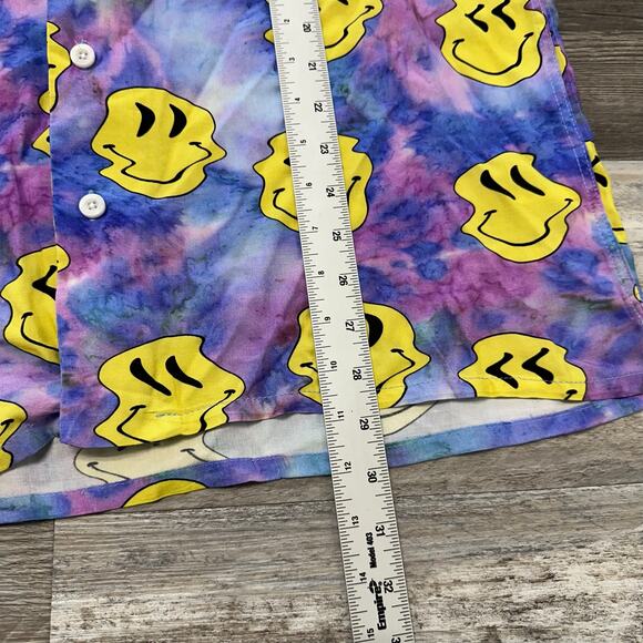 NWT Pacsun Trippy Tie Dye Multicolor Mens M Smiley Faces AOP‎ Rayon Button Shirt - Picture 7 of 8
